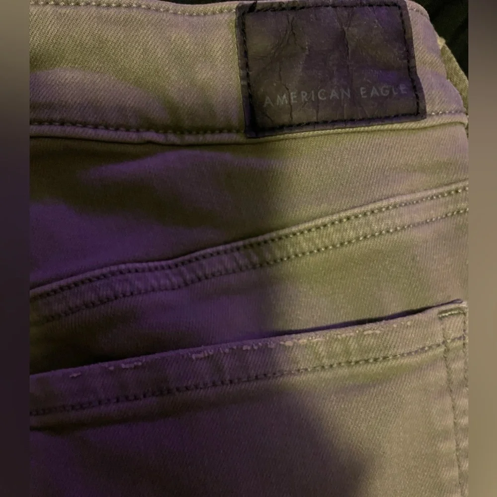 American Eagle Ripped Jeans - Picture 6 of 8